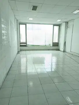 Ruko taman palem pinggir jalan murah 3 lantai