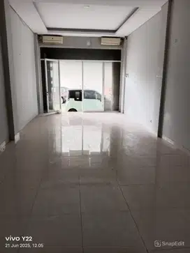 Dijual Ruko 4 Lantai, Cocok untuk Tempat Usaha, Nego