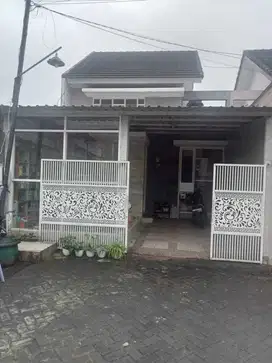 Rumah Mondoroko Singosari Malang
