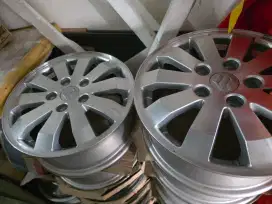Velg Suzuki APV. Original.