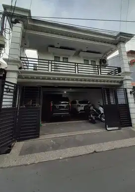 Rumah 2Lantai Bagus Ju4l Rugi di Aren Jaya Bekasi Timur, Bebas Banjir