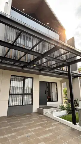 Rumah 3 Lantai Attic Room Harga 3Man Siap Huni di Summarecon Serpong