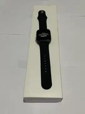 Apple watch series 8 45 mm Dan series 6 44m Fullset