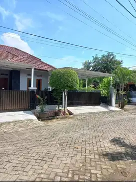 DIJUAL CEPAT RUMAH CLUSTER SHM LUAS 200M DEKAT GRAND WISATA BEKASI