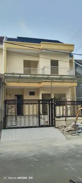 Rumah 2 Lantai Strategis di Gading Serpong Full Renovasi