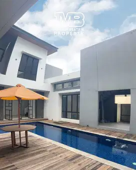 DIJUAL RUMAH MEWAH DG SWIMMING POOL, EMERALD COVE GADING SERPONG