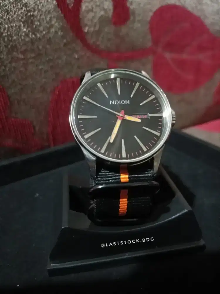 Jam Tangan Nixon Sentry (Flash Sale)