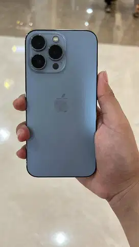 Di jual iphone 13 pro sierra blue 128gb ex ibox