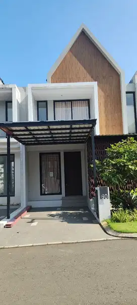Rumah 2 Lantai Bagus The Mahogany Residence Summarecon Bogor