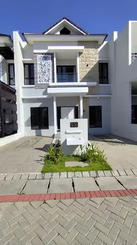 Perumahan one gate system dekat kampus UPN dan MERR