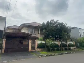 Rumah Semifurnished Di Boulevard Jalan Utama Taman Yasmin Buat Kantor