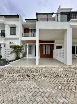 RUMAH FULLY FURNISHED DALAM KOMPLEK