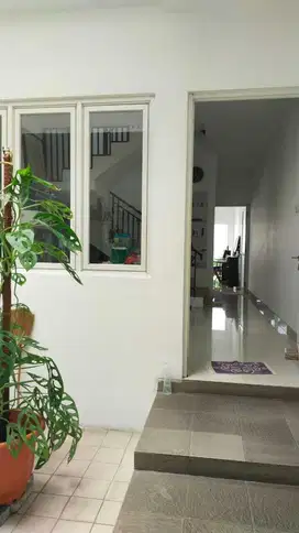 Dijual Rumah/Ruko/Kantor Lokasi Strategis Di Gajah Mada Jakarta Pusat
