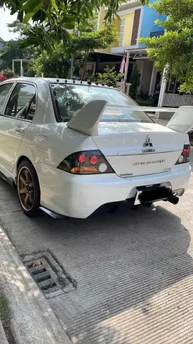 Mitsubishi Lancer Evolution 2002 Bensin
