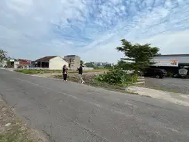 Jl Wates km 4, 8 Menit Titik Nol Yogyakarta