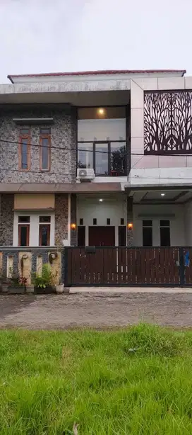 Rumah Mewah Bunut Exit Tol Pakis Malang
