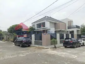Rumah Lokasi Strategis Dekat Baru Posisi HOOK Dengan Row Jalan Lebar