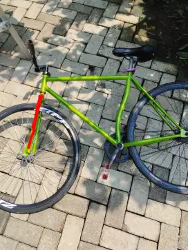Sepedah fixie lokal