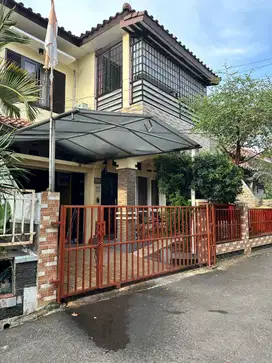 FG05 JUAL CEPAT MURAH Rumah 2 Lantai 167 m2 Condet Jakarta Timur