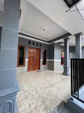 DISEWAKAN RUMAH TENGAH KOTA SEMARANG