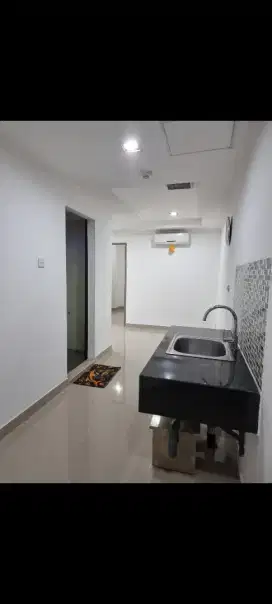 Disewakan Tahunan Apartemen Green Central City, Glodok, Kota
