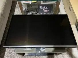 Smart LED TV Panasonic 32 inch !!