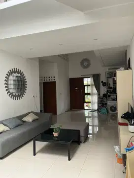 Rumah Siap Huni Nyaman di Sayap Buah Batu Bandung