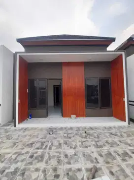 Hunian exclusive mewah berkualitas lokasi pinggir jalan Utama