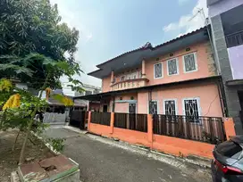 Dijual CEPAT Rumah Posisi Hook dalam Komplek Nempel Bintaro