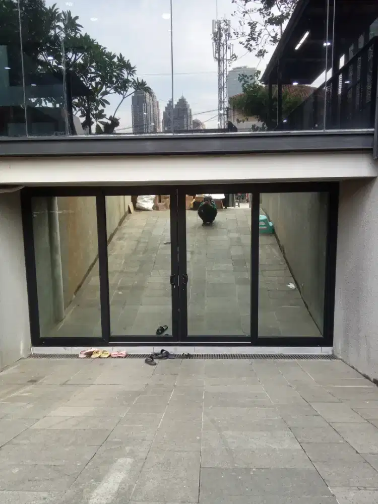 Jasa pasang sticker kaca film