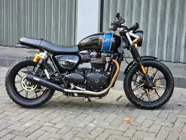 Moge Clasic Triumph Street Twin 900 th 2020 Pmk Km 3rb Modif Like New