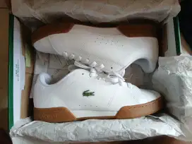 Sepatu lacoste carnaby cup sneakers 100% original