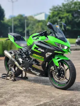 Kawasaki New Ninja 250 FI KRT With R9
