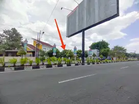 Rumah Tanah Luas Mangku Jln Raya Manahan Solo