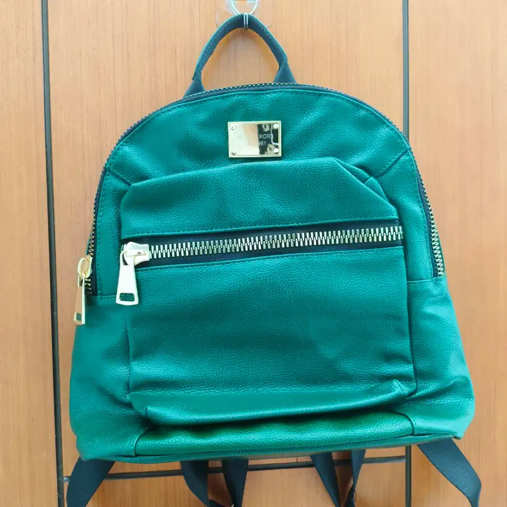 Tas ransel kulit sintesis