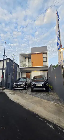 Rumah 2 lt Di Jogaj Utara Dekat Kampus UII