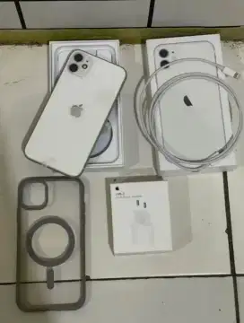 Di jual HP iPhone 13 128GB IBOX