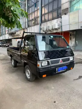 Mitsubishi L300 Pick Up 2022