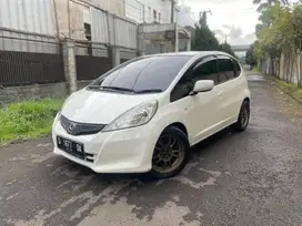 MOBIL HONDA JAZZ MATIC TIPE S TAHUN 2012
