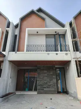 Rumah Baru Gress Scandinavian Manyar Tirtoyoso