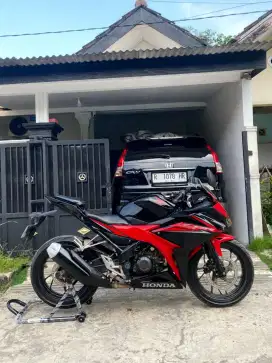 HONDA CBR 150R ISTIMEWA