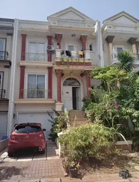 Dijual Rumah PIK Hitung Tanah Uk8x20m² , 3.5lt at Jakarta Utara