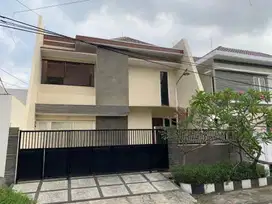 Rumah Manyar Kartika, MURAH, Terawat, Siap Huni, Strategis