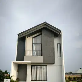 Dijual Rumah Eksklusif Suite 94/84 di Royal Batavia