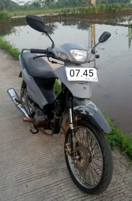 Suzuki Shogun r110