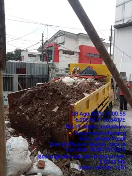 Jasa angkut puing dan buang sampah sisa proyek