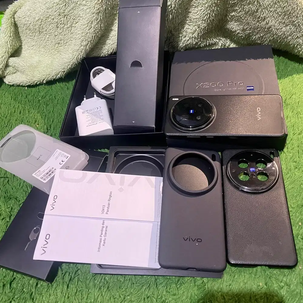 Vivo x200 pro ram 16 / 512 resmi full ori garansi thn dpn