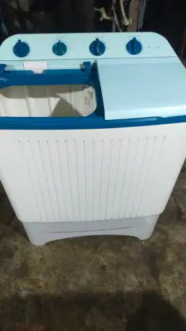Mesin cuci Polytron kapasitas 8kg Normal semua tinggal langsung  pakai