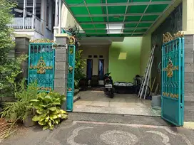 Rumah dijual Murah, Luas 2,5 Lantai, Pondok Kelapa, Jakarta Timur, SHM