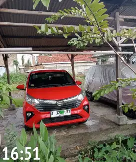 Daihatsu Sigra R 1.2 MT 2020